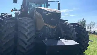 2019 Challenger 1050 Ag Tractor 