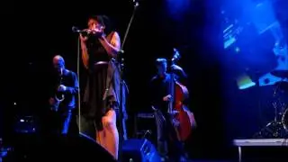 Alvik: Crawling - LIVE @Palac Akropolis