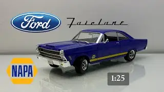Обзор модели Ford Fairlane 427 1966г. 1:25 Napa by First Gear