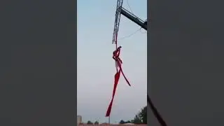 Sara Shults Aerial Crane