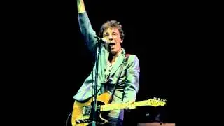 5. Heartbreak Hotel (Bruce Springsteen - Live At The Madison Square Garden 8-21-1978)