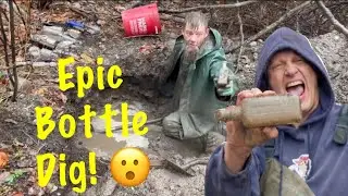 EPIC Bottle Dump Dig in the Rain Treasure Hunting Relic Hunt Mudlarking Metal Detecting Bottles OMG!