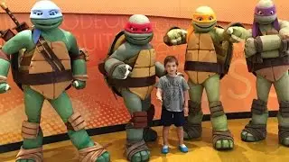 DINNER WITH NINJA TURTLES IN NICKELODEON HOTEL