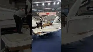 Стенд Four Winns на выставке Dusseldorf Boat Show 2025