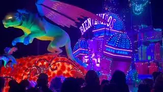 Вечер в праздничный сезон в Magic Kingdom, часть 4