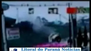 Acidente no Viaduto em Paranagu&aacute;