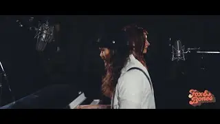 Crazy - Gnarls Barkley (FOX AND BONES cover)