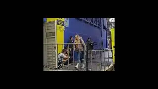 Am&eacute;rica Femenil | Irene Guerrero baja del bus de las &Aacute;guilas y saluda a la afici&oacute;n azulcrema