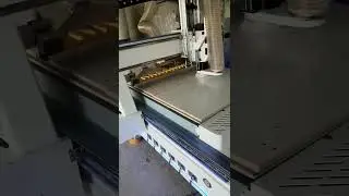 ATC wood router processes wood plates, cutting, carving, punching and slotting all in one! #cnc