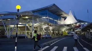 Virtual tour of an Auckland International Airport (waka rererangi o Tāmaki Makaurau) #kiaora