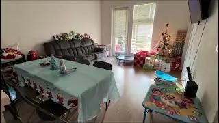 Our Christmas Eve Party! *Opening Christmas Presents*