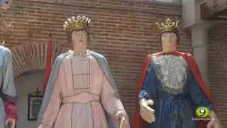 Comparsa de Gigantes y Cabezudos