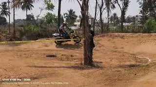 omg 😱😳#stunt #motorcyclestunts #wheelie #stuntrace #biker #stuntraces #suzukivstromsx250