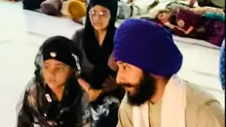 6 ਸਾਲ ਦੀ ਛੋਟੀ ਭੁਝੰਗਣ ਕੰਠ ਗੁਰਬਾਣੀ ਸੁਣਾਉਦੀਂ ਹੋਈ