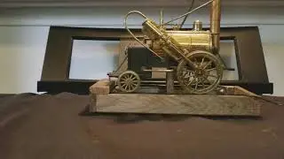 Vintage Waco Stephenson's Rocket Steam Engine w/ Tender Model Radio Clock Japan