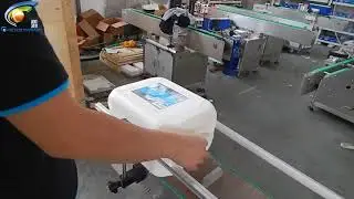 Cost-saving CX-PMT Flat square barrel bottle labeling machine