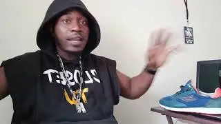 Мэйно спрашивает Джима Джонса, закончил ли он говядину с Максом Би... Джим отвечает: 