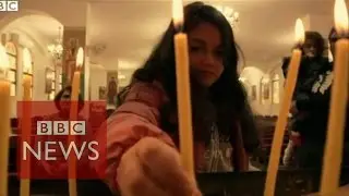Iraqi Christian refugees celebrate Christmas in Jordan - BBC News