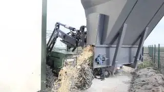 feeding bucket