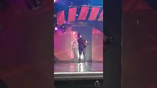 Vice Ganda bei der Modelsuche in Slay Asia