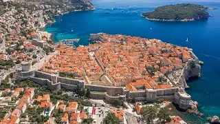 Walking in DUBROVNIK / Croatia = Pile Gate to Old Port