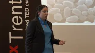 IN GUERRA E IN PACE CON I MICROBI | Cinzia Bertelli | TEDxTrentoSalon