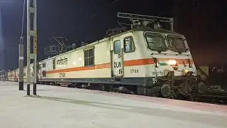 Rocking Acceleration By Howrah WAP-7 || Howrah-Malda Town Intercity Express Departing Katwa Jn.