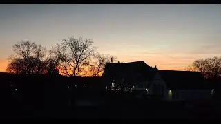 🌙 Cozy Sunset  &mdash; Nature&rsquo;s Colors Painting the City at Dusk