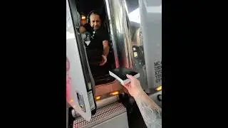 Поделитесь Евангелием, простыми письменными наставлениями. Святой Дух сделает работу сердца.