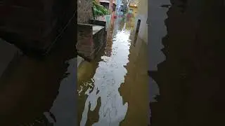 এক রাতের বৃষ্টিতে ঘর ভাসলো //  বর্ষাকালের এক দিন // #dj #comedyfilms #rumapal #sorts #today #funny