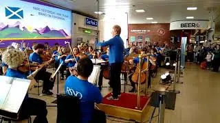 Jane Miller conducts the RSNO