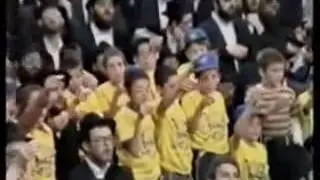 ניגון פדה בשלום בהתוועדות Podoh Besholom with Rebbe at Farbrengen