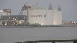 Zachry Holdings faces lawsuit, accusation of violating federal law in mass layoffs at Golden Pass LN