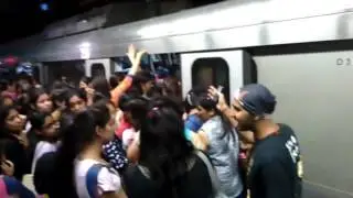 Delhi metro rush (AT YAMUNA BANK )