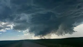 Tornadogenesis and a nuclear updraft captured in Timelapse