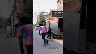 Skating masti😆😂 #skater #skating #brotherskating #publicreaction #india #road #funny #masti #like