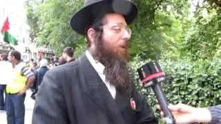 Anti-Zionist Rabbi addressing Al-Quds Day rally in London