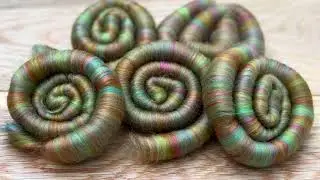 Questionable Blend 1 - Higglety Pigglety - Rolags on a Blending Board