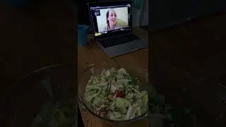 Я не доела салат