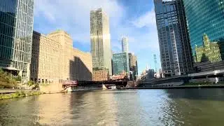 Chicago River Cruise  in Chicago 2