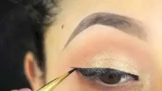 Makeup Tutorial with Flutter&reg; Lashes from our Natural, Dramatic and Xtreme Collection...