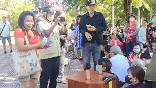 Tập 136 Việt kiều ở Hà Lan ủng hộ cho bà con người mù ở nha Trang 1 hộp cơm và 1 bì thư 