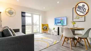 Bridge Court by Sterling Edge Apartments - Luxury Aparthotel - Stylish 1-bed Apartments - Balcony wi