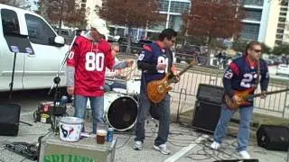 Foo fighters covering Spliffer at Reliant (Southern Star).AVI