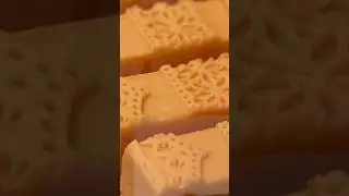 #diysoap #demolding #inlay #pinoyinusa #homemadegifts #lace #soapcutting #candlescience #palosanto