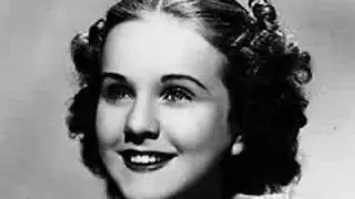 Deanna   Durbin  sings IL BACIO (THE KISS)