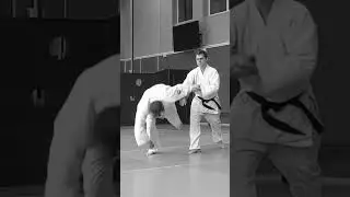 Katate mochi hijiate kokyunage (ni) 効果のある肘当て呼吸投げ(二) #shorts #training #kiyokan #aikidoforfun #aikido