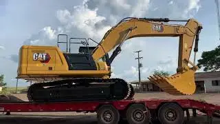 ESCAVADEIRA HIDRÁULICA CAT 345CG GIGANTE MOSTRANDO A MÁQUINA
