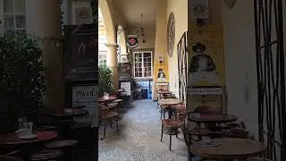 Wejście do Piwnicy pod Baranami