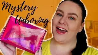 GLAM RAIDER MYSTERY BOX | March 2019